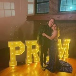 Meet your Posher, Laura